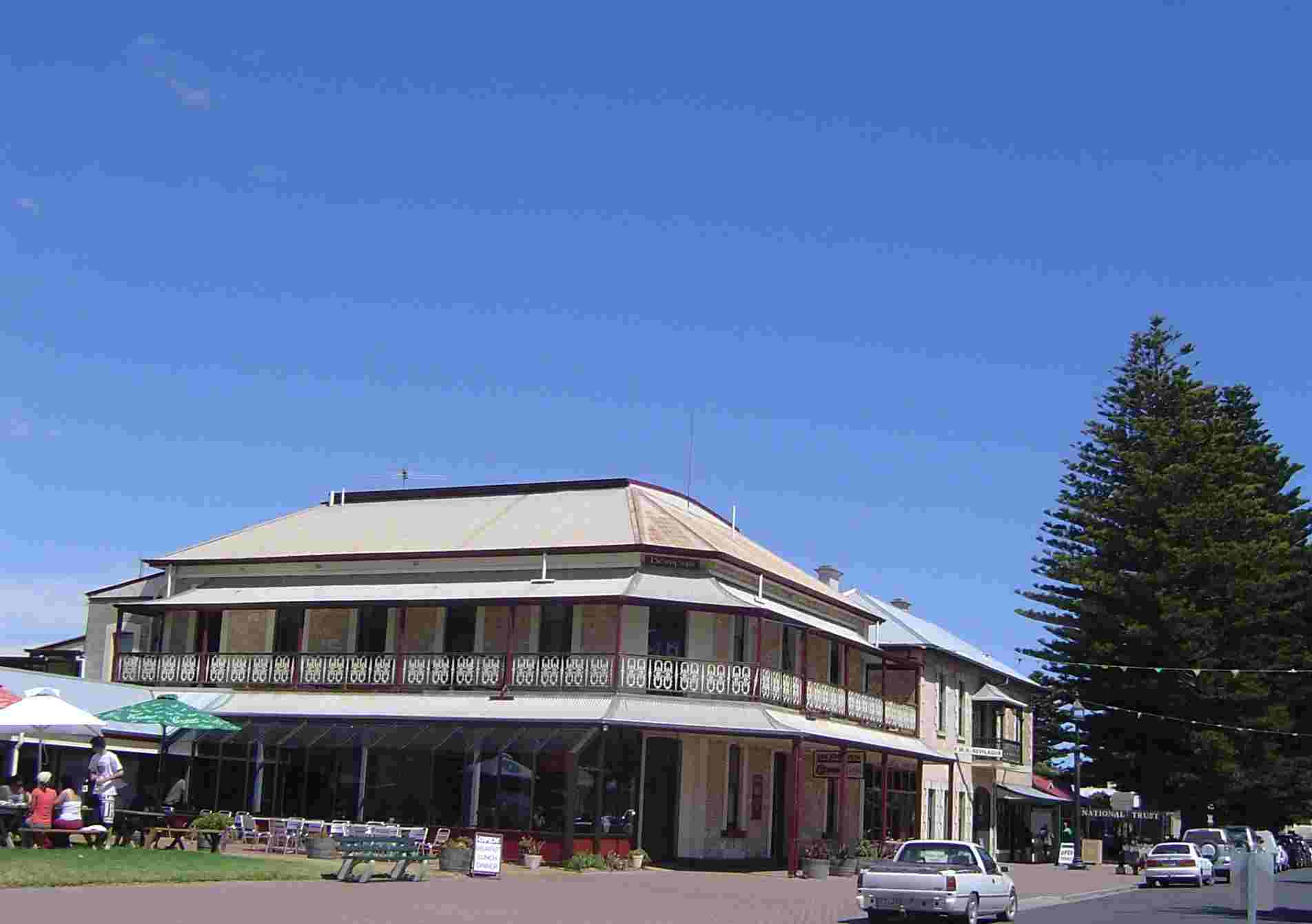 Bompas Hotel